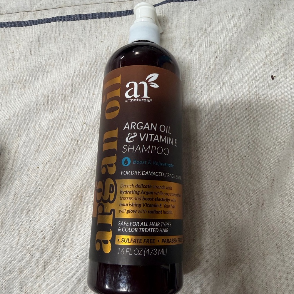 Art Naturals Gold Argan oil & vitamin E hair growth shampoo - Picture 2 of 3